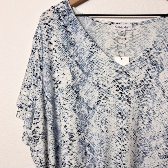 CALVIN KLEIN WOMEN PLUS SIZE 3X BLUE SNAKESKIN PRINT SHORT SLEEVE BLOUSE NWT - Picture 6 of 8